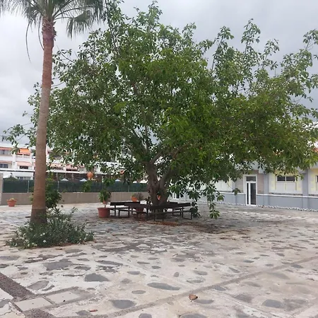 Casa Papagayo * Арона